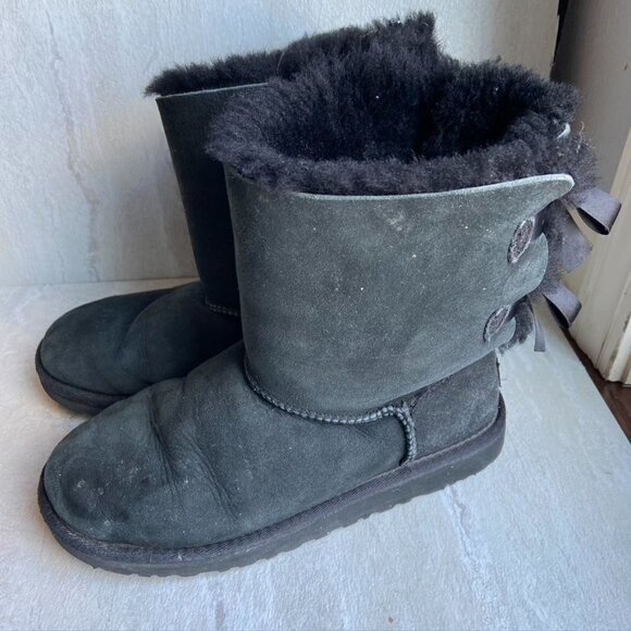 UGG kids size 4 Bailey bow in black - Picture 3 of 10